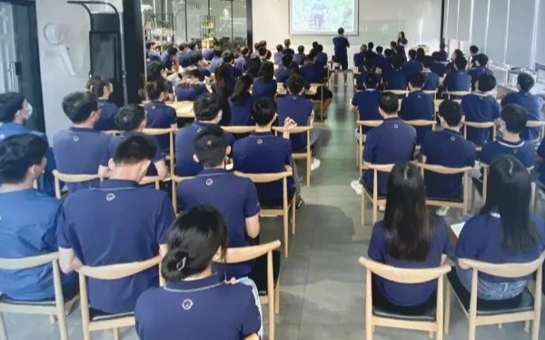 【古怪猴子试玩官网入口分享日第2期】保持危机意识，持续变革，不懈奋斗！